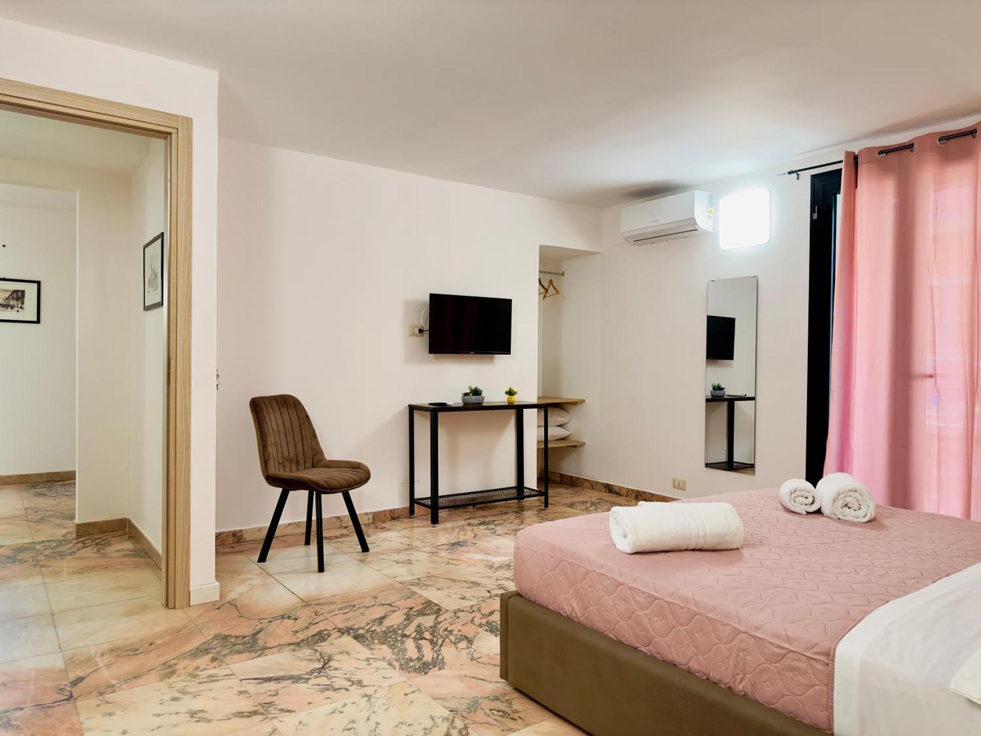 Unique Rooms In Centro Citta Bagno Privato E Climatizzatore Ragusa Exterior foto